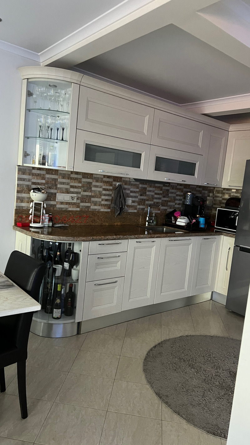 Продава 3-СТАЕН, гр. Бургас, Възраждане, снимка 3 - Апартаменти - 53371567