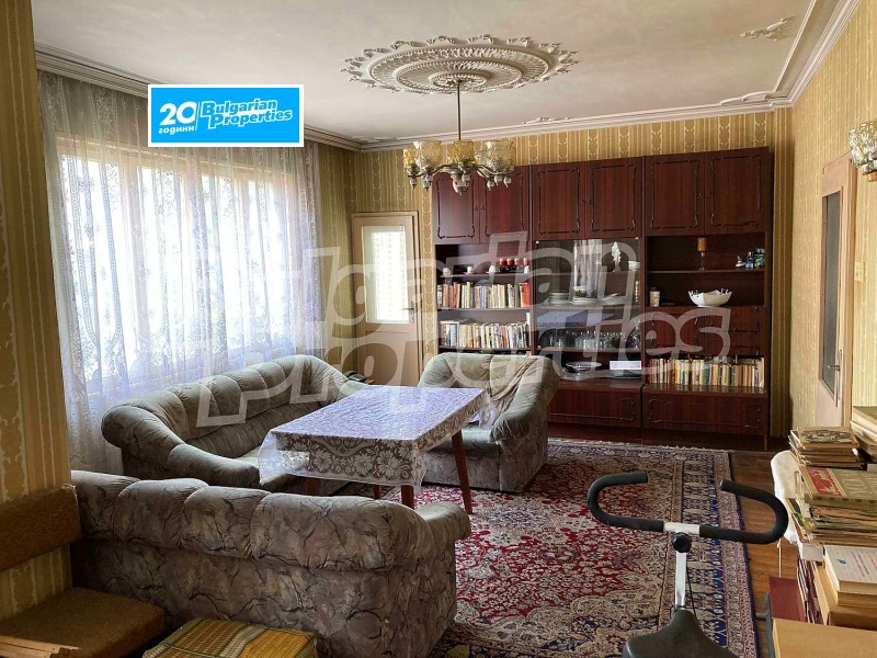 Продава  Етаж от къща, област Пловдив, гр. Асеновград •  121 000 EUR • ID 93592340 — holmes.bg - [1] 