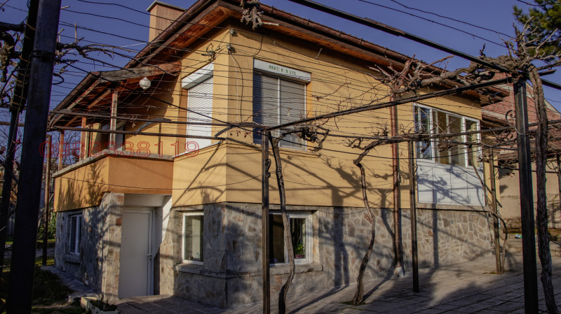 Продава КЪЩА в град Хасково, Промишлена зона - Юг - 79 кв.м / 102 500 € » 200 472.58 лв.