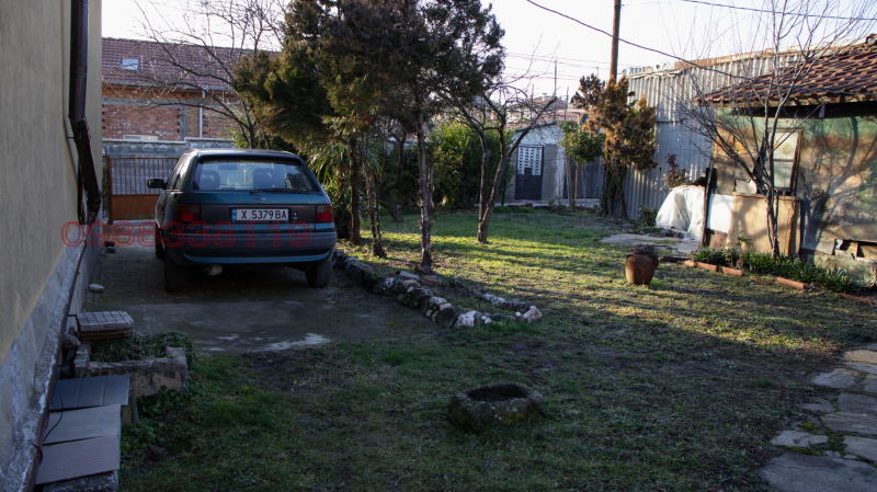 Продава КЪЩА, гр. Хасково, Промишлена зона - Юг, снимка 3 - Къщи - 52785425