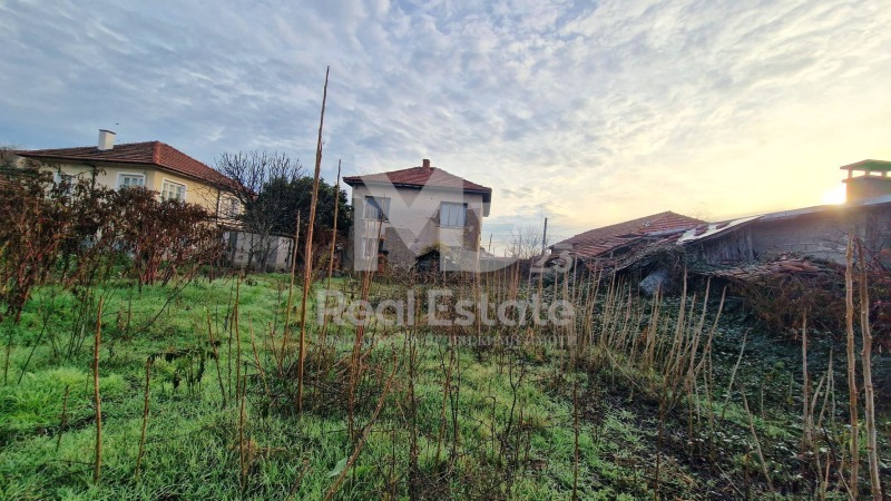 Продава КЪЩА, с. Труд, област Пловдив, снимка 5 - Къщи - 52718916