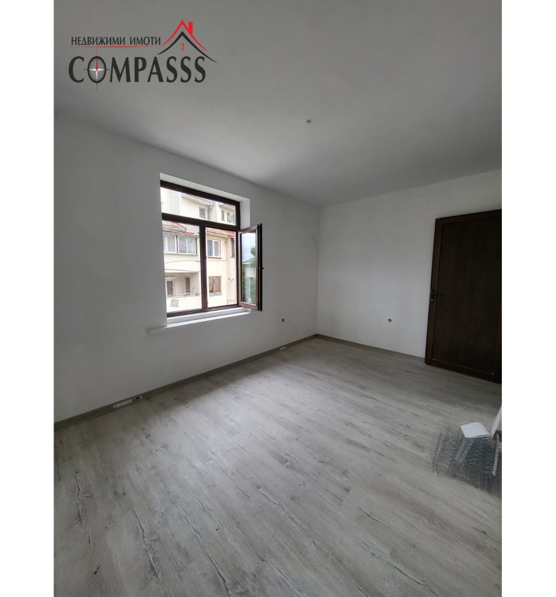 Продается  1 спальня Добрич , Свети Георги , 60 кв.м | 30783446 - изображение [4]