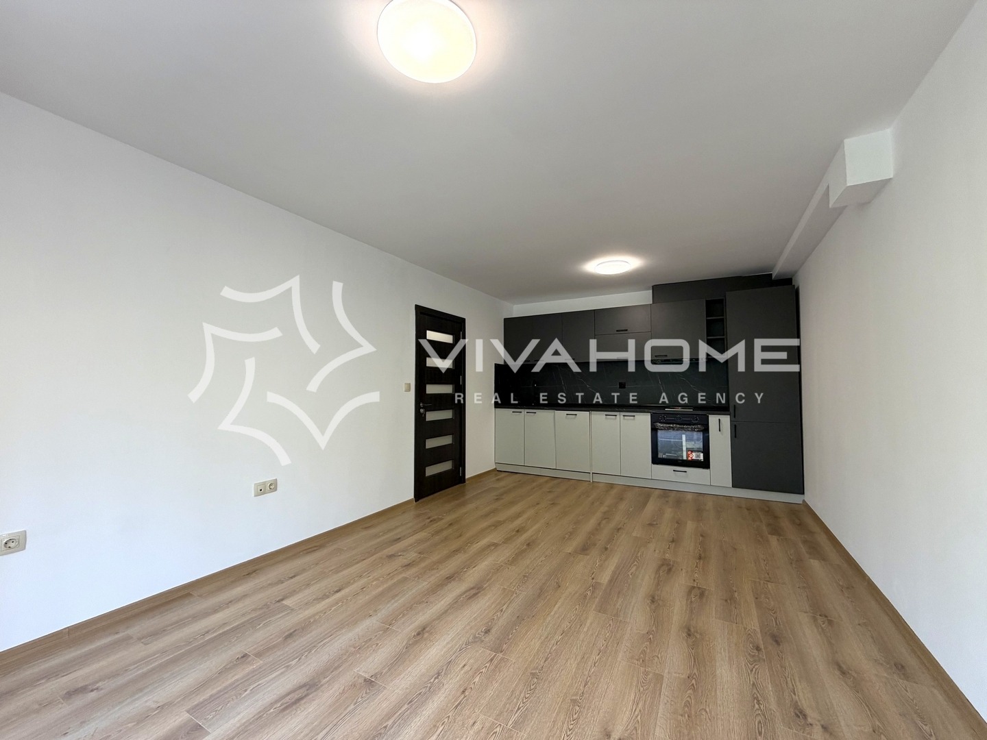 Продава 3-СТАЕН, гр. Варна, Трошево, снимка 2 - Апартаменти - 54572219