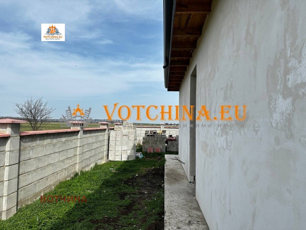 Продава КЪЩА, с. Соколово, област Добрич, снимка 4 - Къщи - 53806294