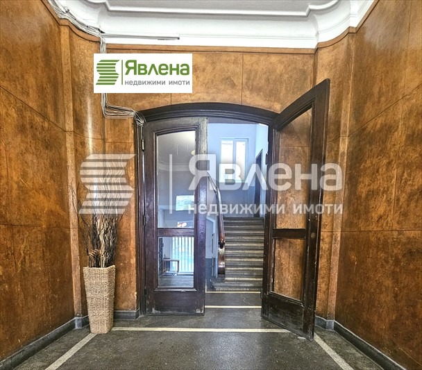 Продава 2-СТАЕН, гр. София, Център, снимка 2 - Апартаменти - 53078835