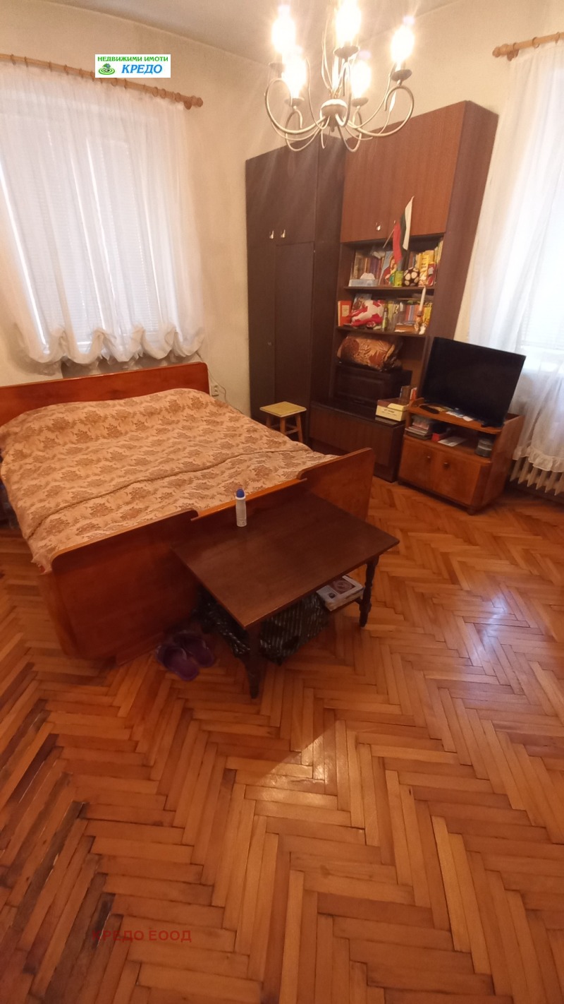 Na sprzedaż  2 sypialnie Pernik , Iztok , 83 mkw | 60204095 - obraz [6]