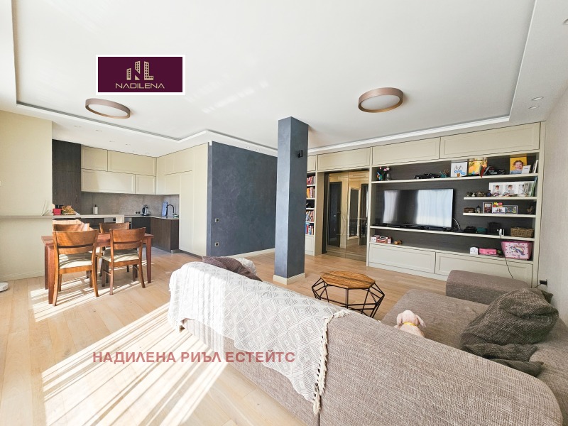 Продаја  2 спаваће собе Софија , Бојана , 177 м2 | 86820799