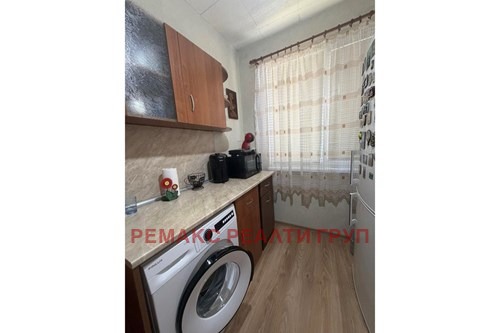 Продава МНОГОСТАЕН, гр. Търговище, Център, снимка 8 - Апартаменти - 55299609