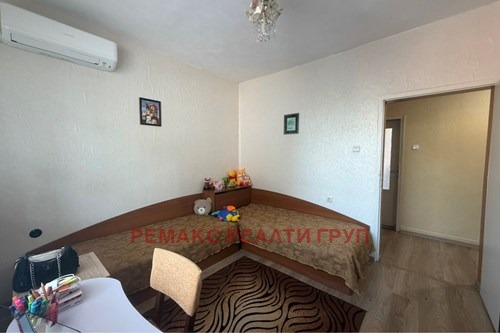 Продава МНОГОСТАЕН, гр. Търговище, Център, снимка 14 - Апартаменти - 55299609