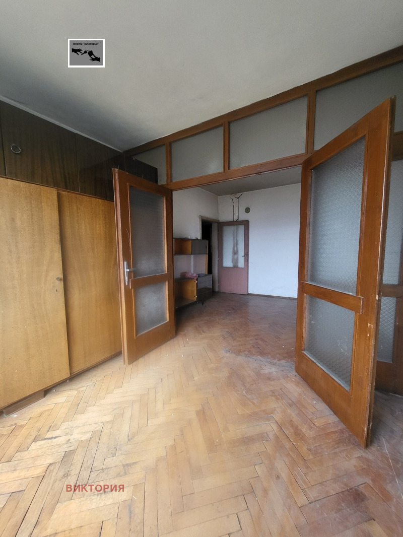 Продается  1 спальня Пазарджик , Окръжна болница , 60 кв.м | 57010095 - изображение [9]