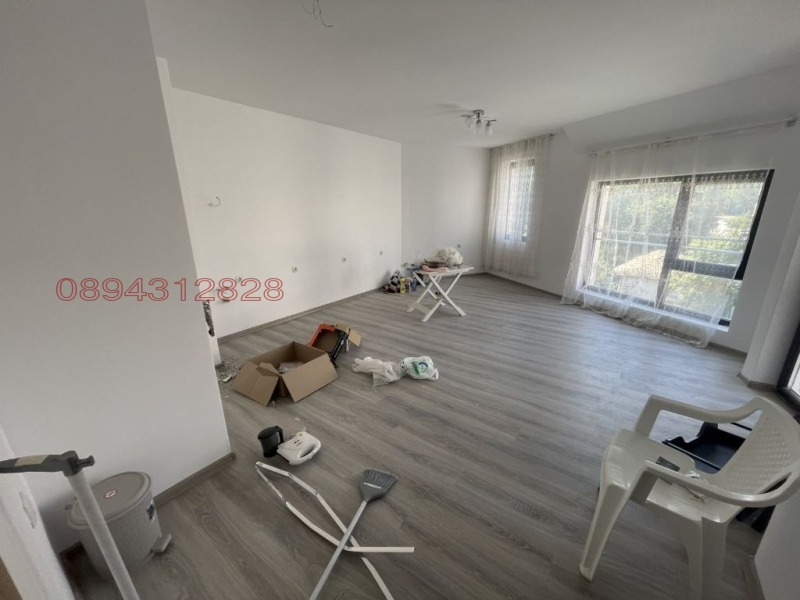 Продава 2-СТАЕН, гр. Шумен, Гривица, снимка 2 - Апартаменти - 53563885