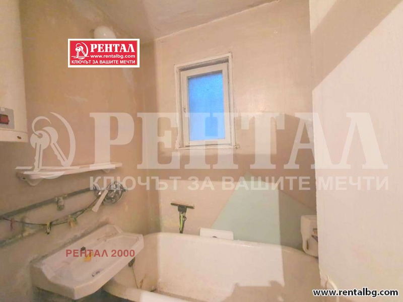 Продава 3-СТАЕН, гр. Пловдив, Кючук Париж, снимка 15 - Aпартаменти - 47944198