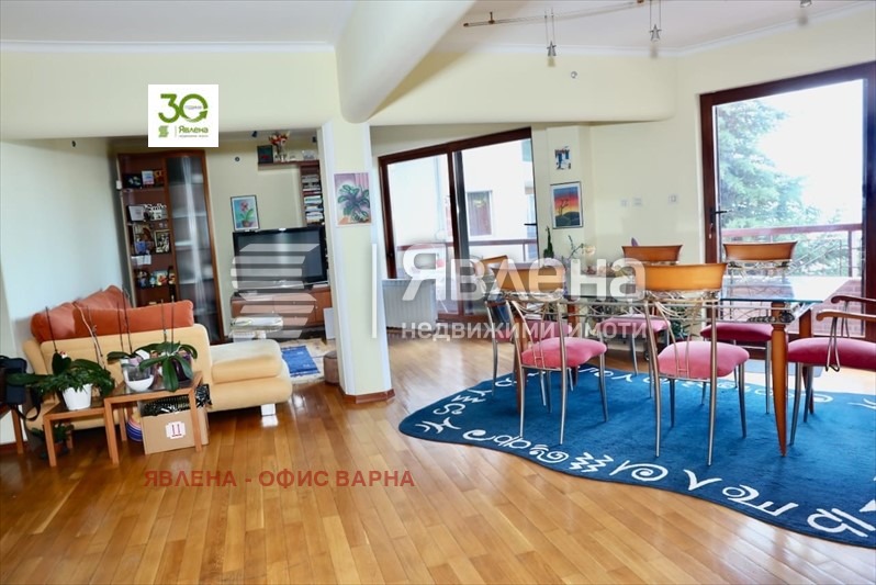 À vendre  3+ chambres Varna , Briz , 171 m² | 90799077