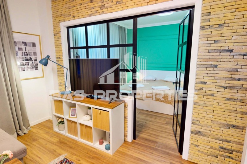 Продава МНОГОСТАЕН, гр. София, Център, снимка 11 - Апартаменти - 53040128