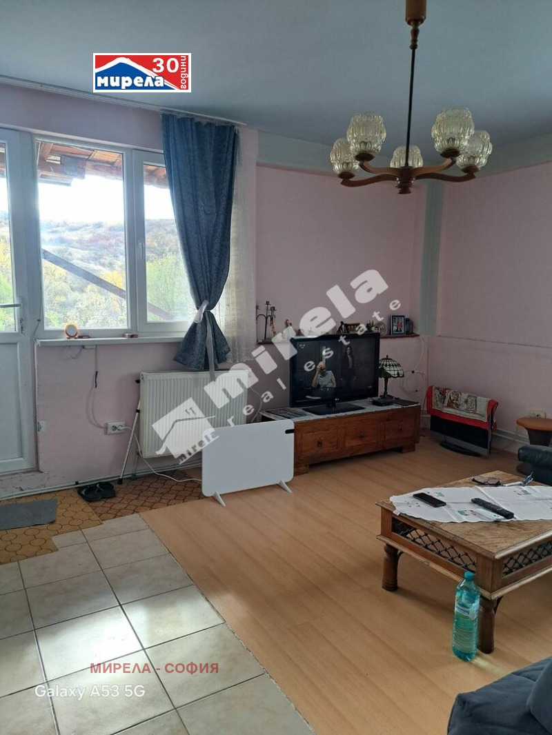 Продава КЪЩА, с. Хераково, област София област, снимка 2 - Къщи - 52238187