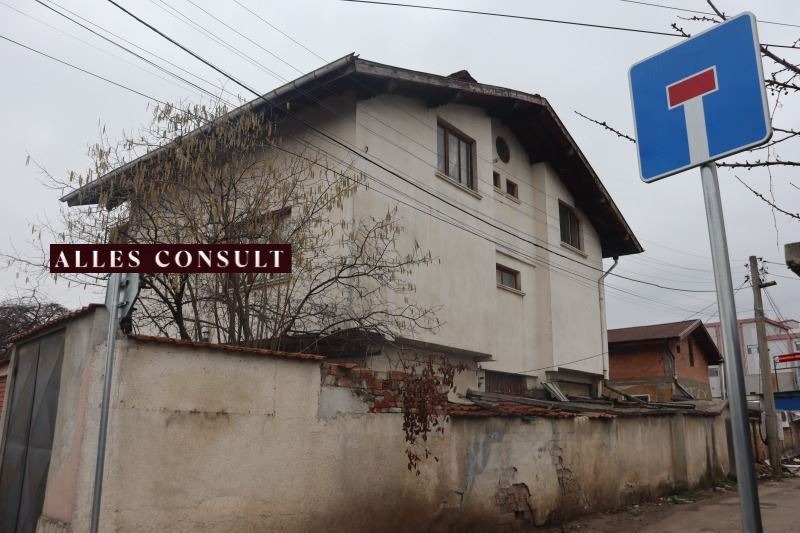 Продава КЪЩА, гр. София, Обеля 1, снимка 2 - Къщи - 52628006