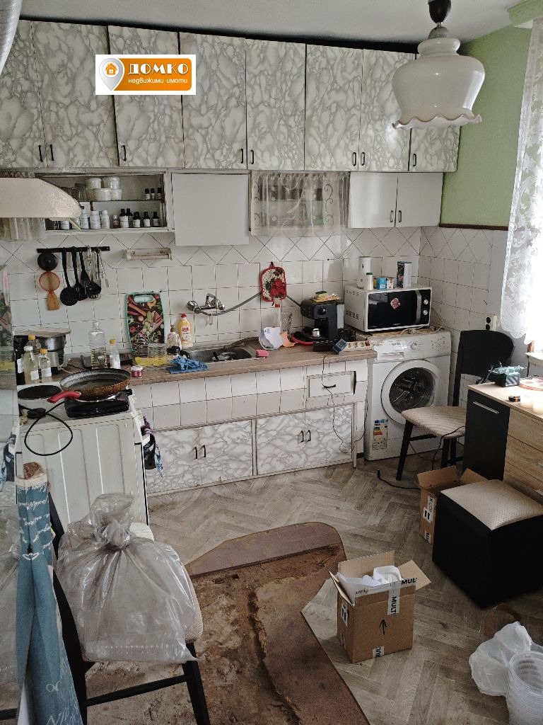 Продава КЪЩА, с. Мало Конаре, област Пазарджик, снимка 2 - Къщи - 53315408