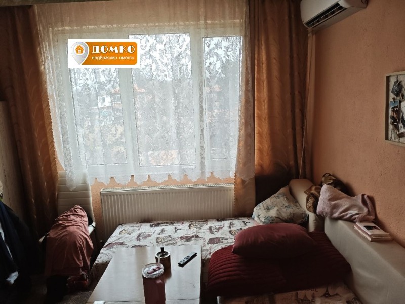 Продава КЪЩА, с. Мало Конаре, област Пазарджик, снимка 2 - Къщи - 53210768