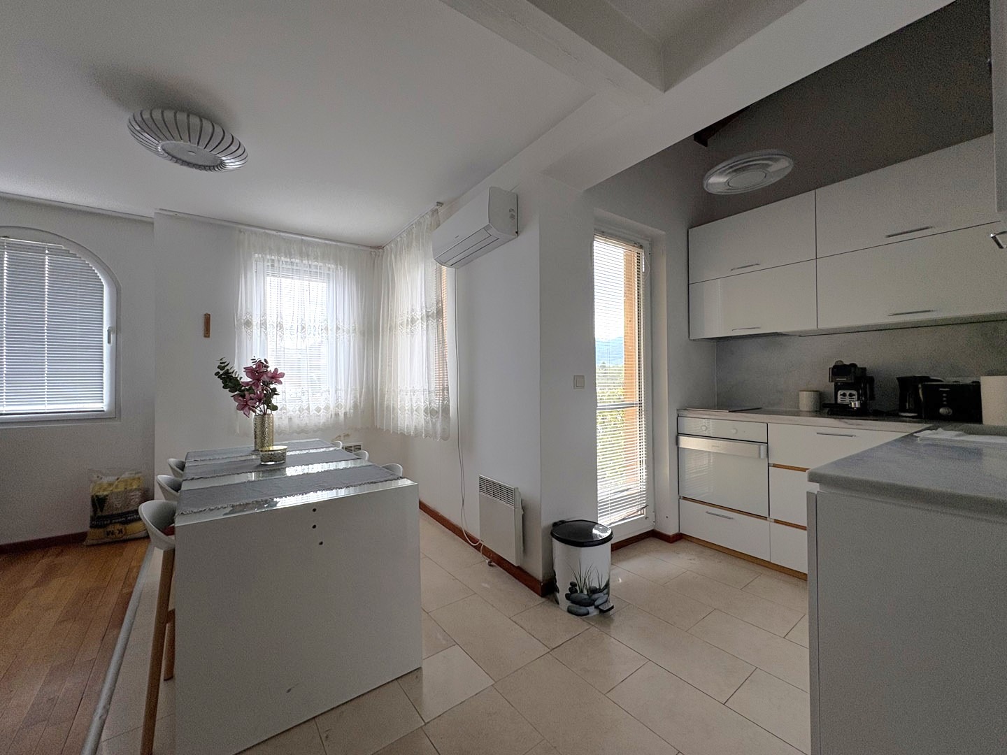 Продава МЕЗОНЕТ, гр. Разлог, област Благоевград, снимка 6 - Апартаменти - 53994459