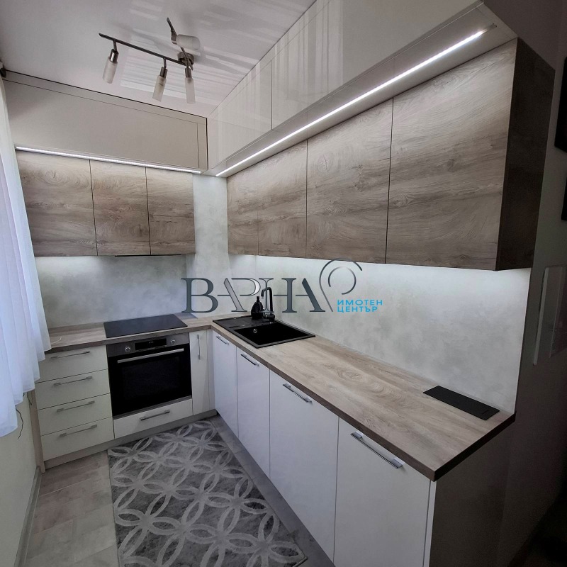 Продава  3-стаен град Варна , Възраждане 1 , 71 кв.м | 54649316