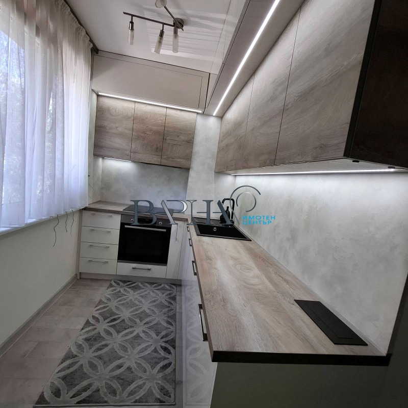Продава  3-стаен град Варна , Възраждане 1 , 71 кв.м | 54649316 - изображение [2]