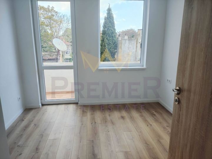 Продава 4-СТАЕН, гр. Варна, Център, снимка 4 - Апартаменти - 55044462