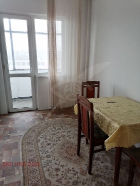 3 кімнатна Изгрев, Пловдив 3