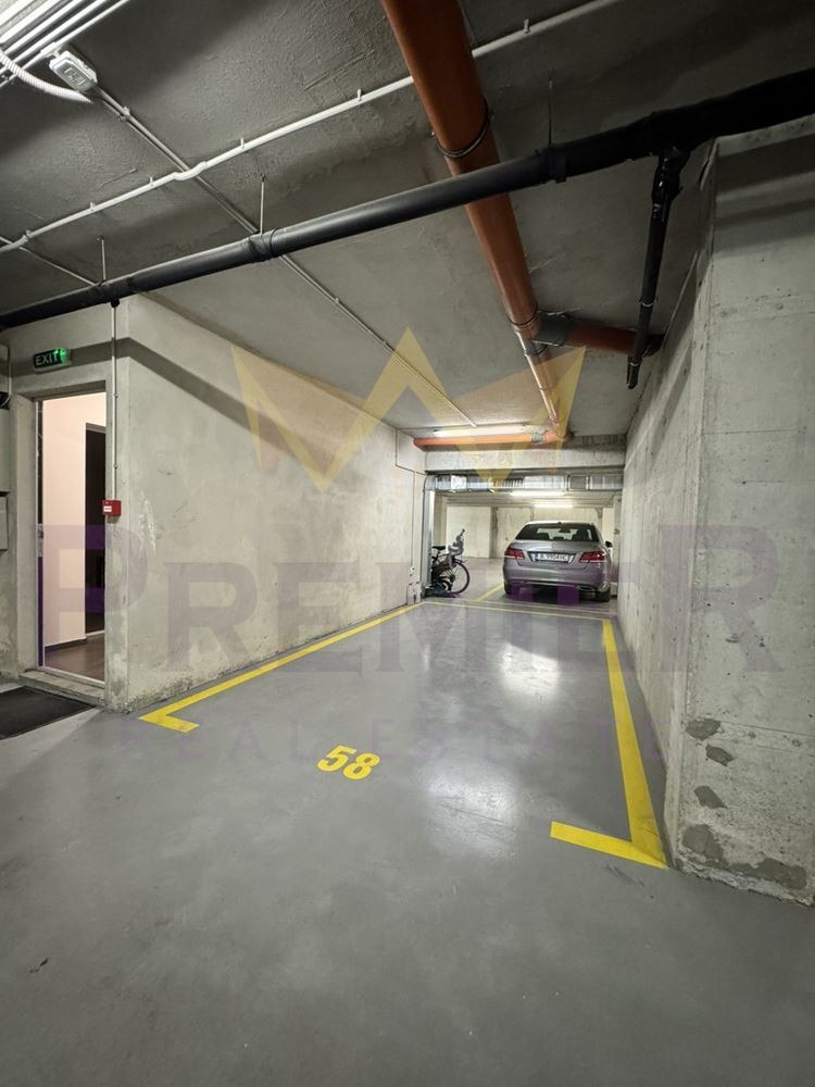 Продава ГАРАЖ, ПАРКОМЯСТО, гр. Варна, Бриз, снимка 2 - Гаражи и паркоместа - 54362799