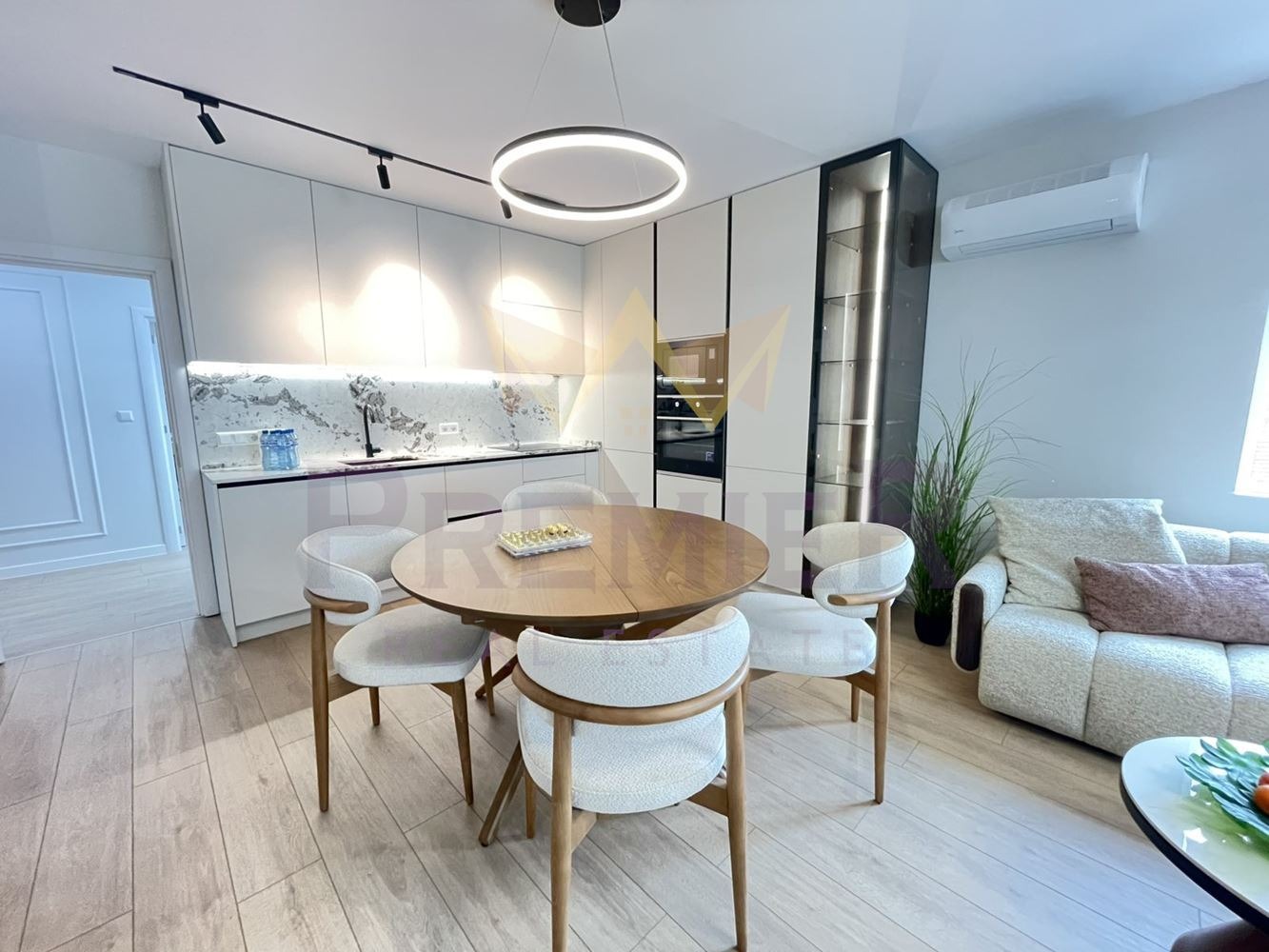 Продава 3-СТАЕН, гр. Варна, Център, снимка 4 - Апартаменти - 53961275