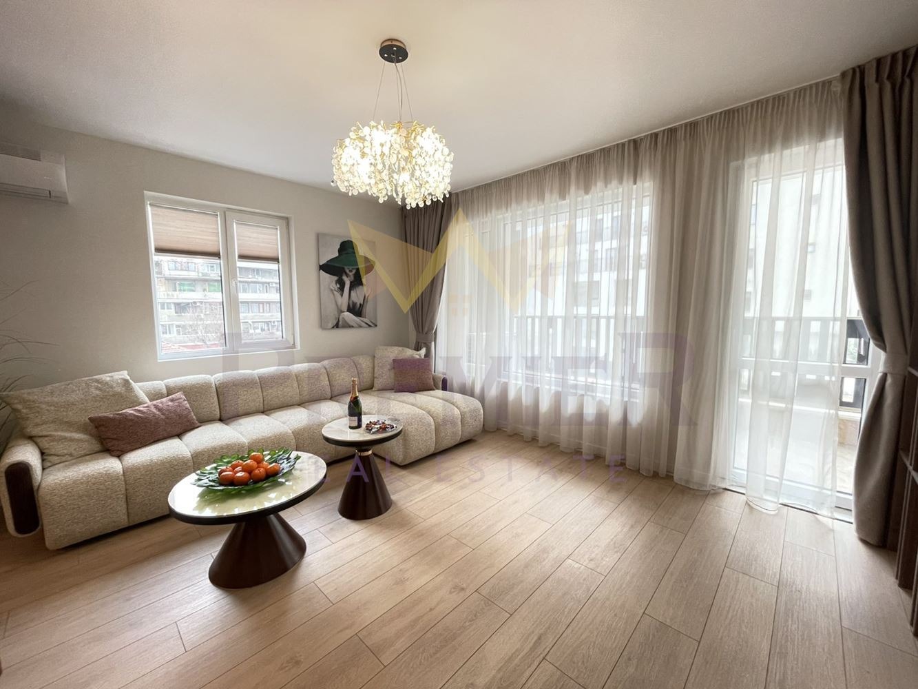 Продава 3-СТАЕН, гр. Варна, Център, снимка 3 - Апартаменти - 53961275