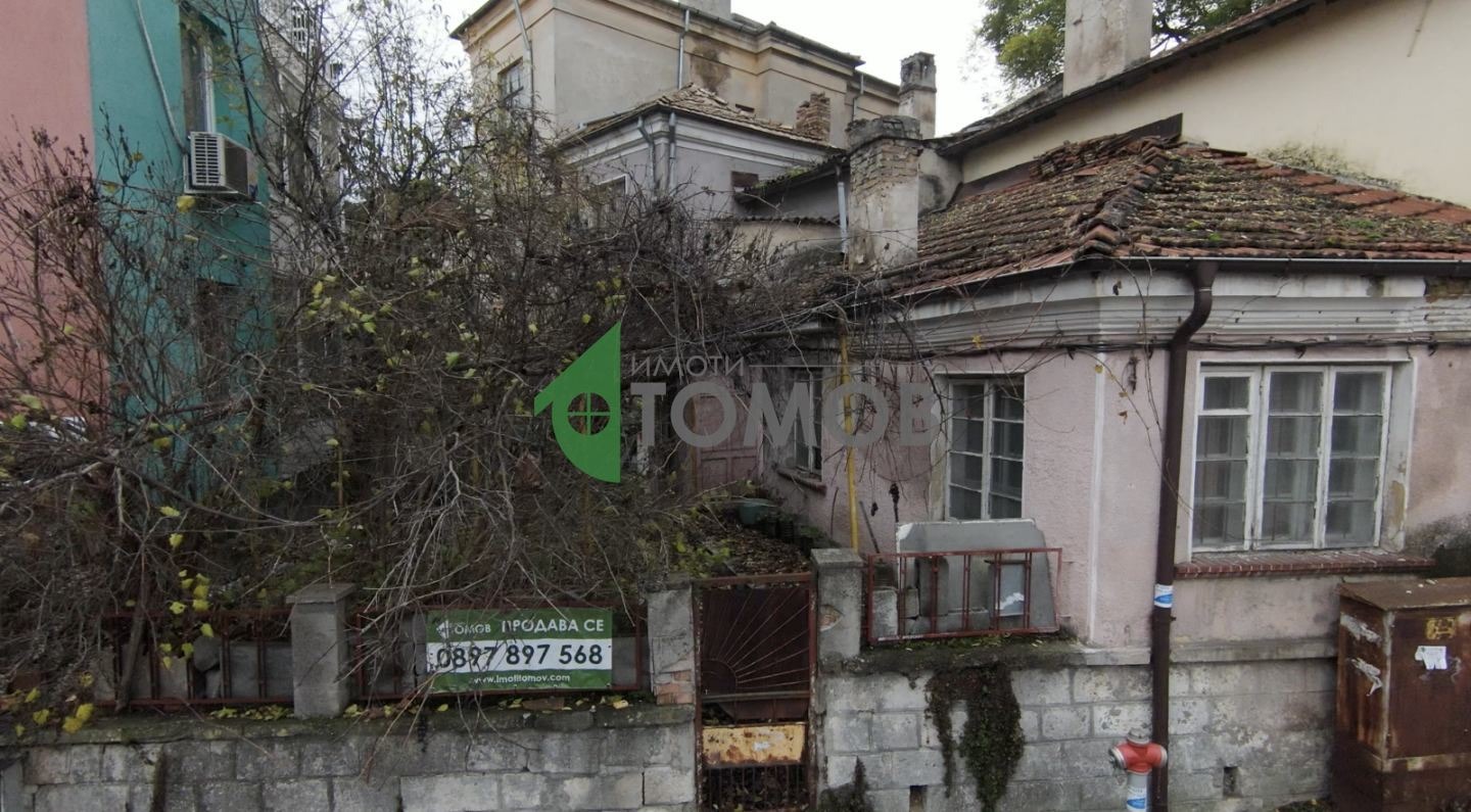 Продава КЪЩА, гр. Шумен, Гривица, снимка 2 - Къщи - 52391478