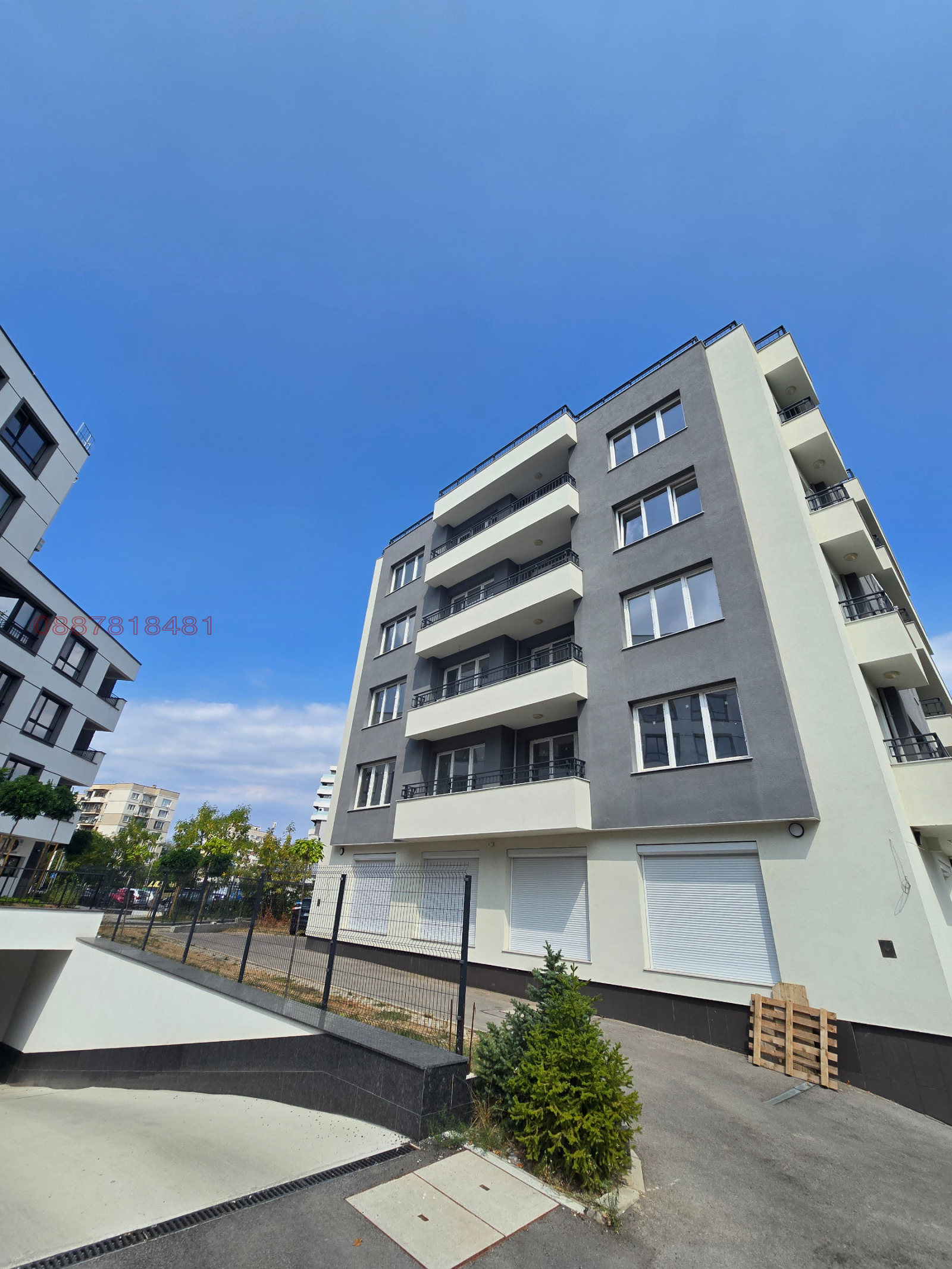 Продава ГАРАЖ, ПАРКОМЯСТО, гр. София, Младост 4