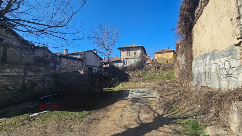 Продава ПАРЦЕЛ в град Шумен, Гривица - 254 кв.м / 80 000 € » 156 466.40 лв., ЕР/ЕН