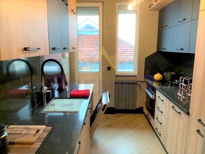 Продава 2-СТАЕН, гр. София, Център, снимка 3 - Апартаменти - 54105778