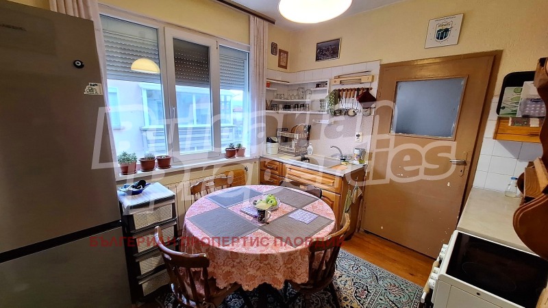 Продава КЪЩА, гр. Баня, област Пловдив, снимка 16 - Къщи - 53195416