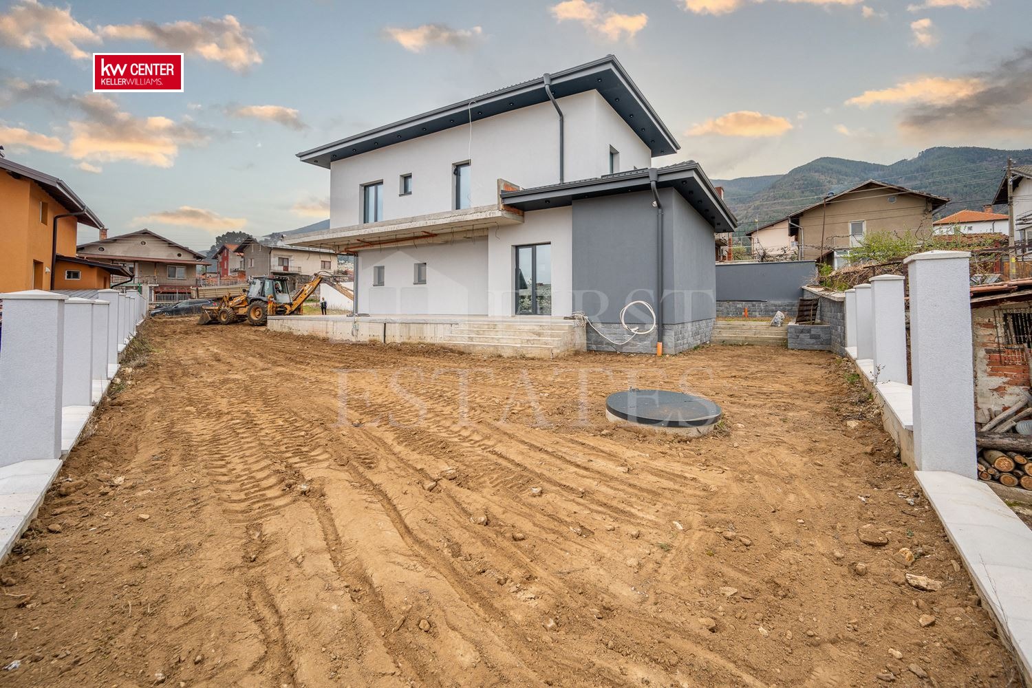 Продава КЪЩА, гр. Сапарева баня, област Кюстендил, снимка 5 - Къщи - 54277046