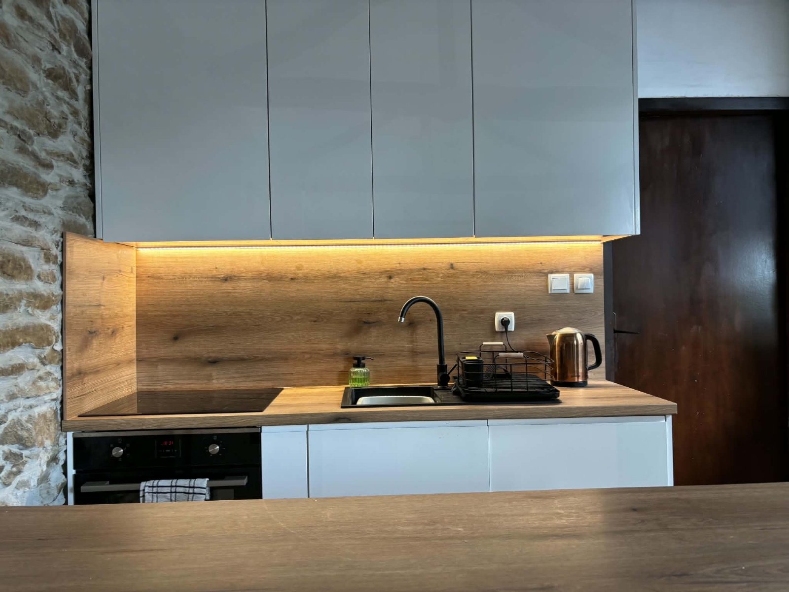 Продава КЪЩА, с. Гостилица, област Габрово, снимка 16 - Къщи - 55003032