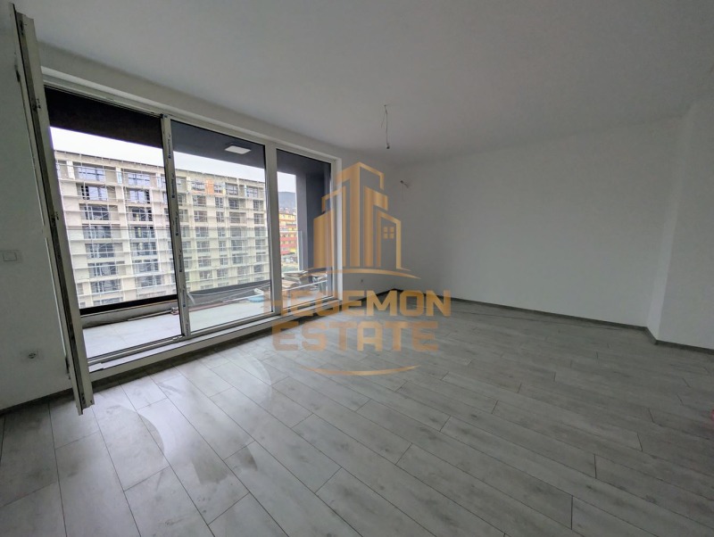 Продава 2-СТАЕН, гр. Варна, Левски 1