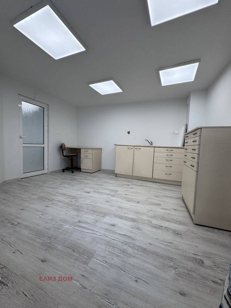 Продава ОФИС, гр. Варна, Център, снимка 8 - Офиси - 53174930