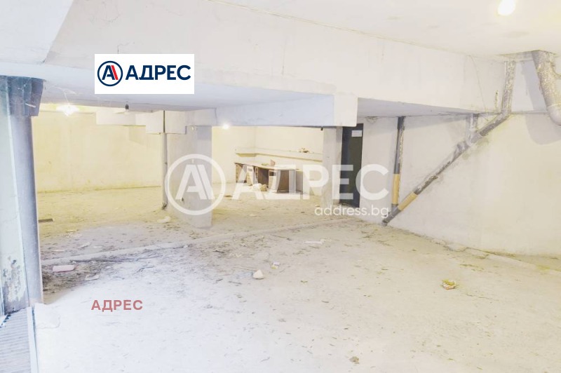 Продава ГАРАЖ, ПАРКОМЯСТО, гр. Варна, Център, снимка 5 - Гаражи и паркоместа - 53112661