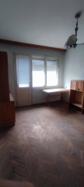 Продава  3-стаен град Добрич , Свети Георги , 143 кв.м | 95034250 - изображение [8]