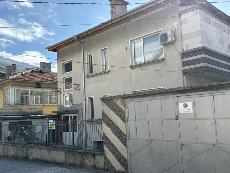 Продава ЕТАЖ ОТ КЪЩА в област Пловдив, гр. Карлово - 120 кв.м / 220 000 € » 430 282.60 лв., ИМОТ ИНВЕСТ