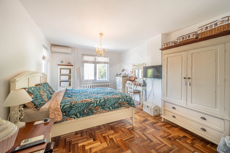 Til salg  Hus Sofia , Benkovski , 400 kvm | 36408595 - billede [8]