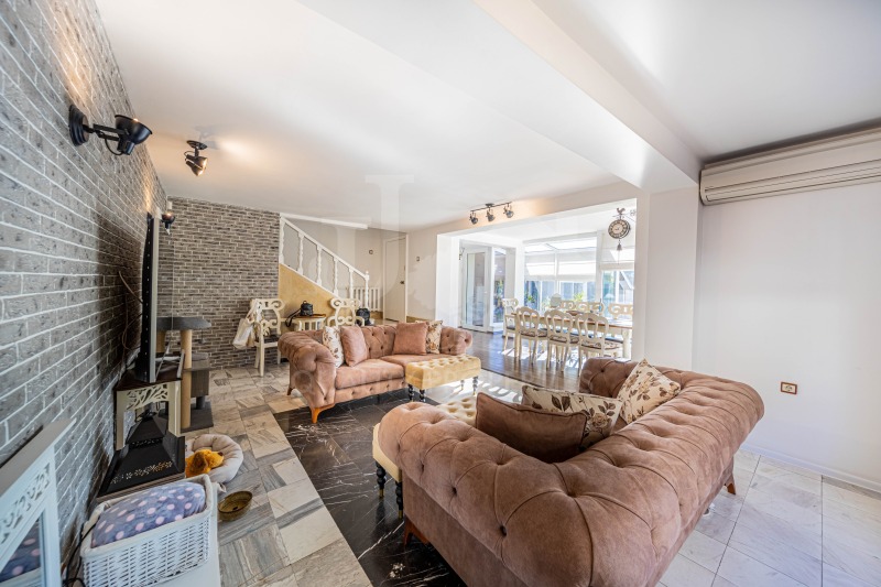 Til salg  Hus Sofia , Benkovski , 400 kvm | 36408595 - billede [3]