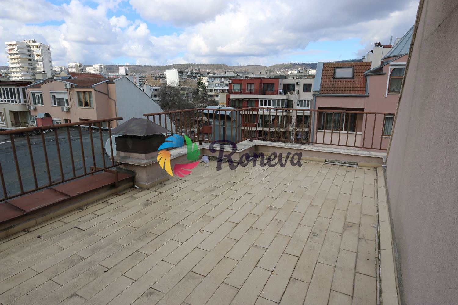 Продава 4-СТАЕН, гр. Варна, Базар Левски, снимка 16 - Апартаменти - 54994762