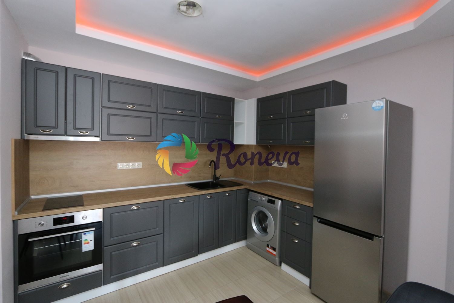 Продава 4-СТАЕН, гр. Варна, Базар Левски