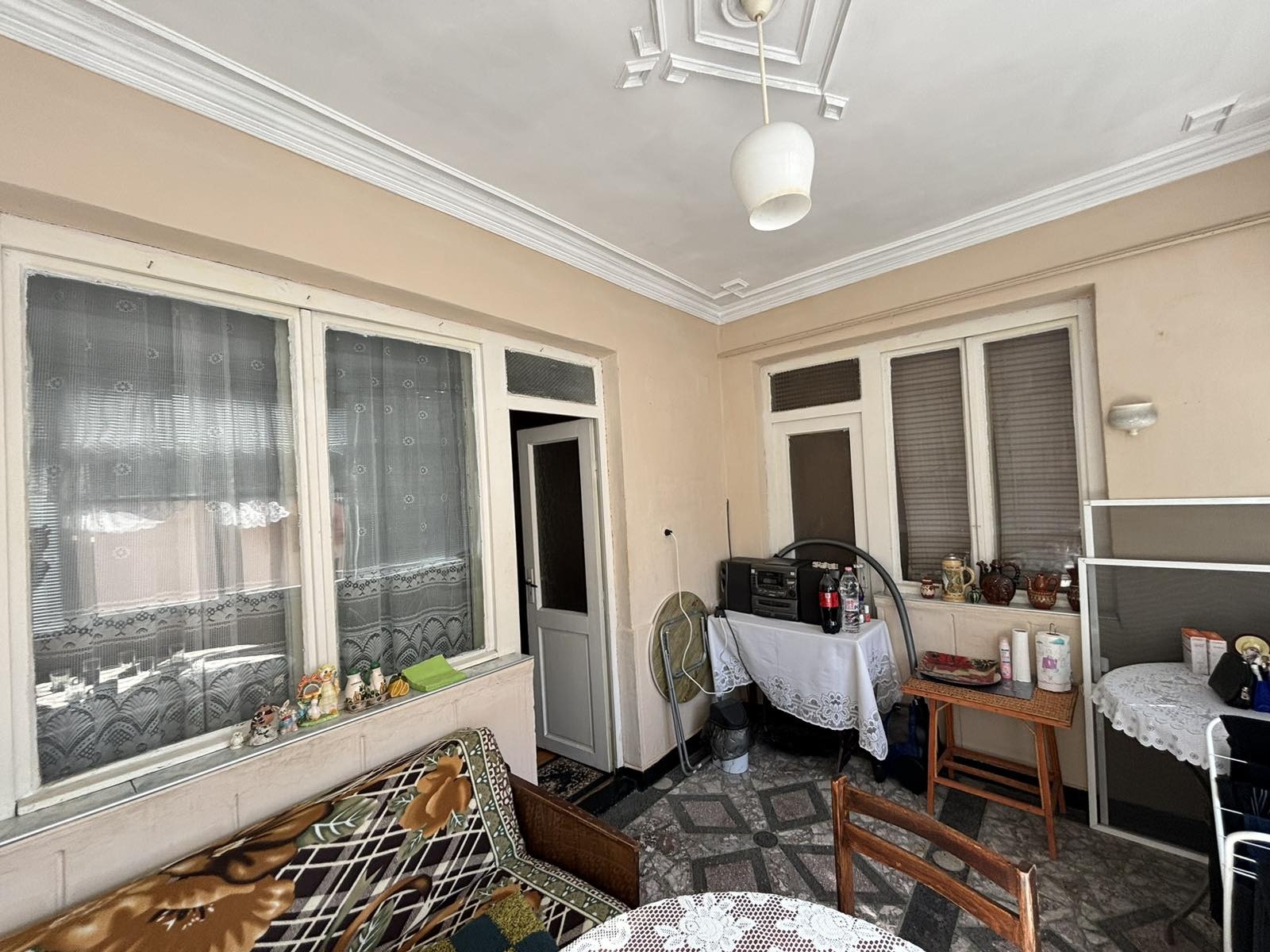 Продава ЕТАЖ ОТ КЪЩА, гр. Карлово, област Пловдив, снимка 11 - Етаж от къща - 54327444