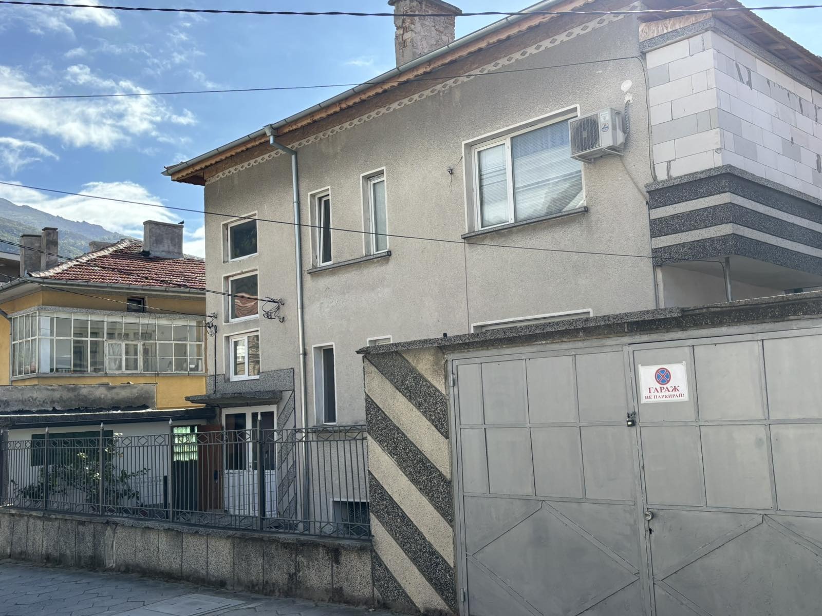 Продава ЕТАЖ ОТ КЪЩА, гр. Карлово, област Пловдив