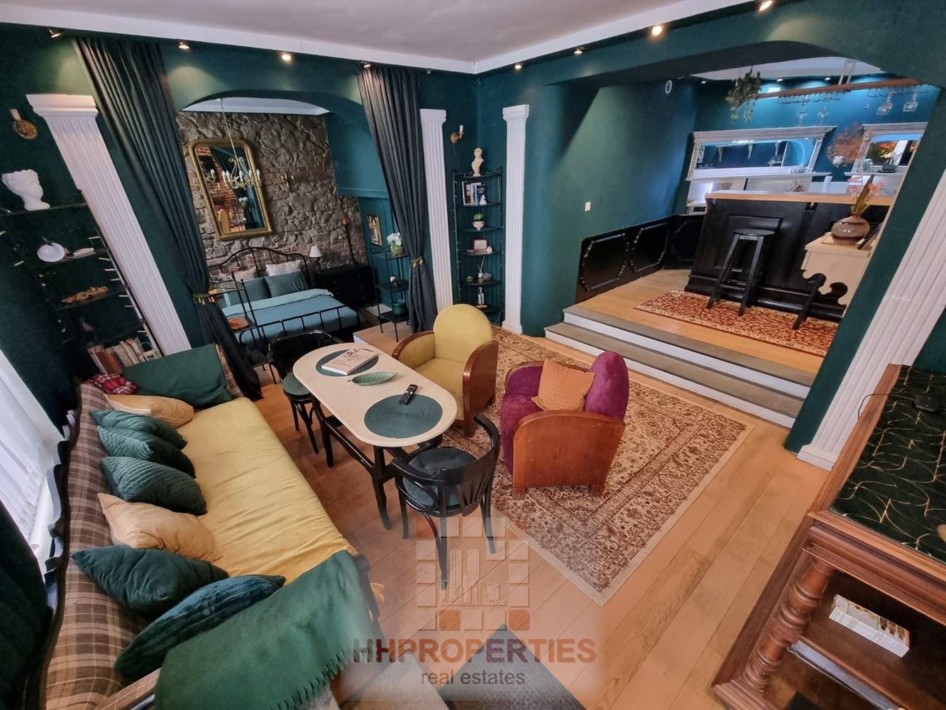 Продава ЗАВЕДЕНИЕ, гр. Пловдив, Център, снимка 2 - Заведения - 53991675