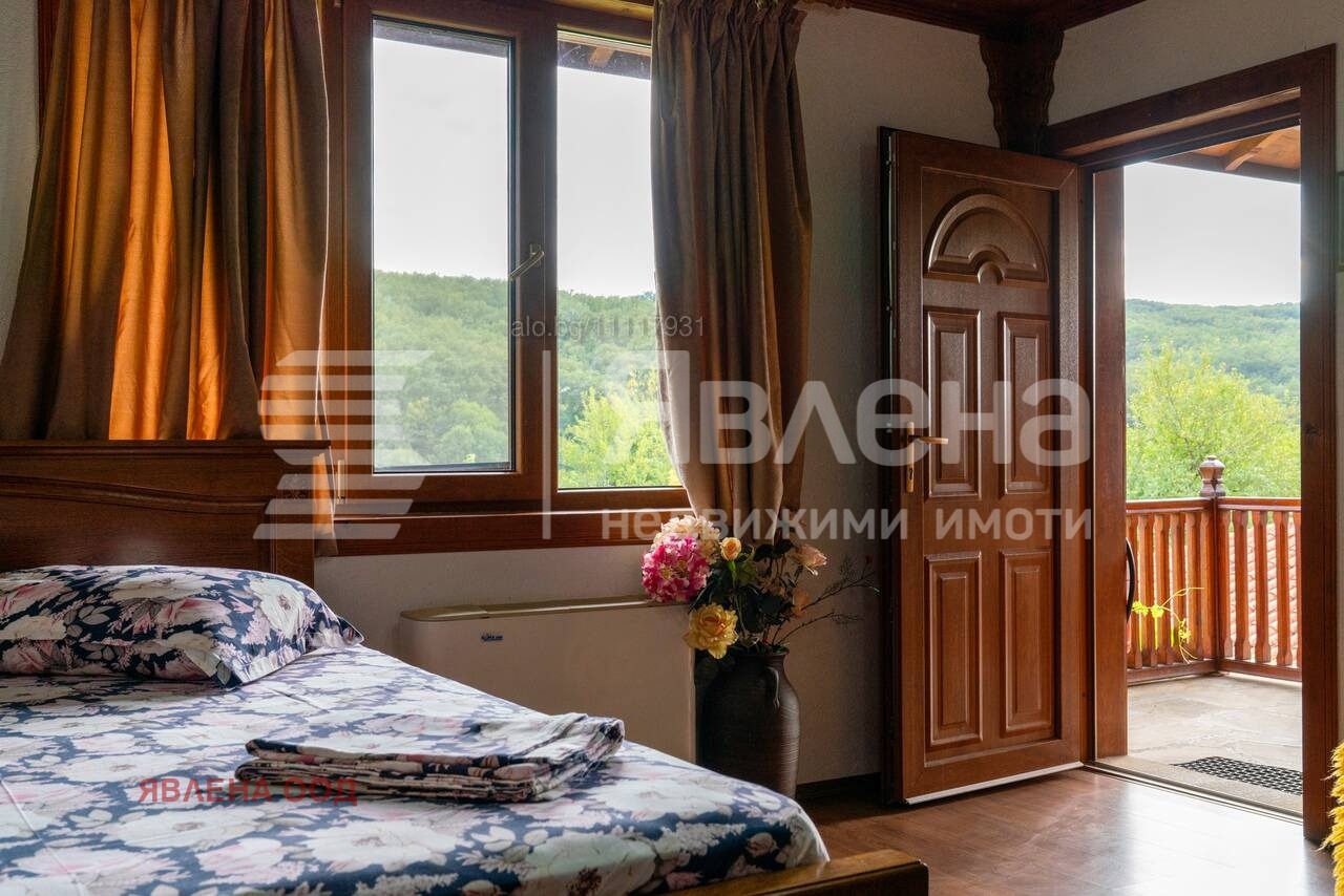 Продава ХОТЕЛ, с. Катунище, област Сливен, снимка 6 - Хотели - 56126206